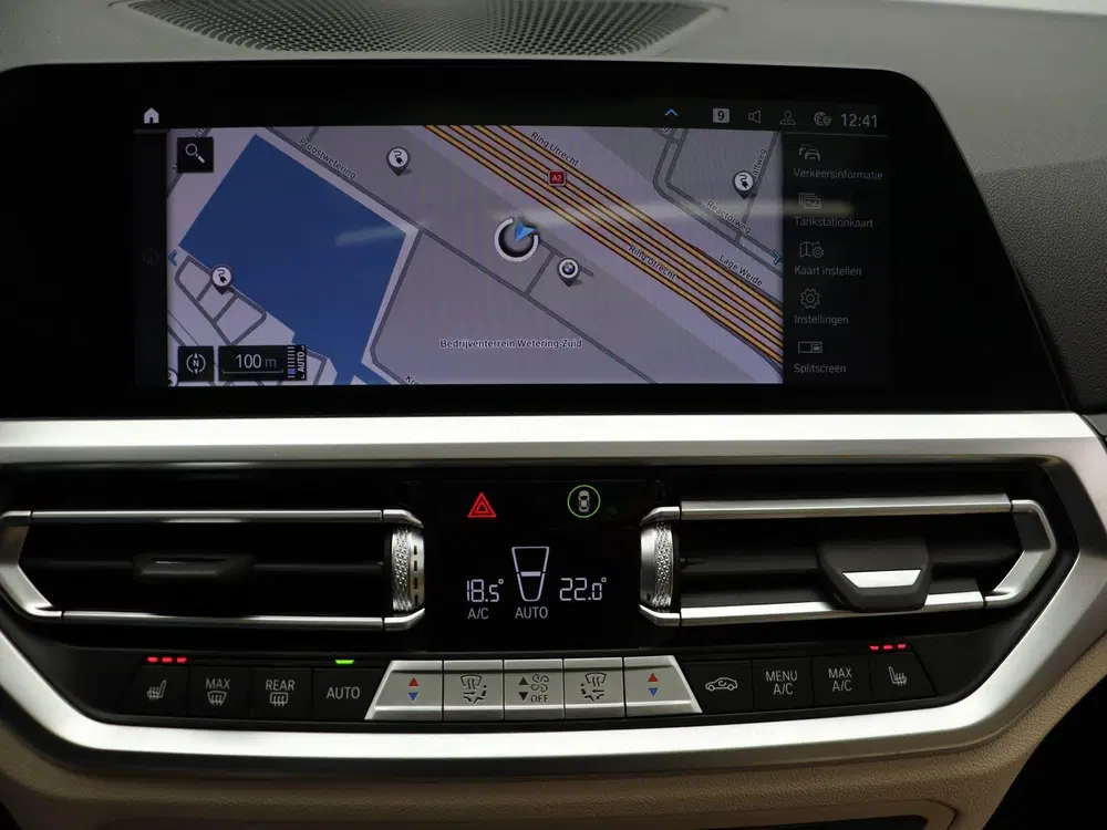 BMW 3-serie Touring 330e Business Edition uit 2022, foto 15
