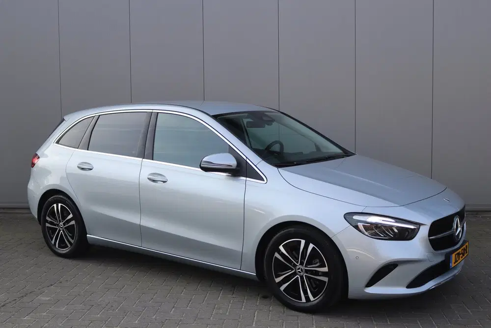 Mercedes-Benz B-Klasse B200 177PK Automaat Mild-Hybrid Luxur uit 2024, foto 2
