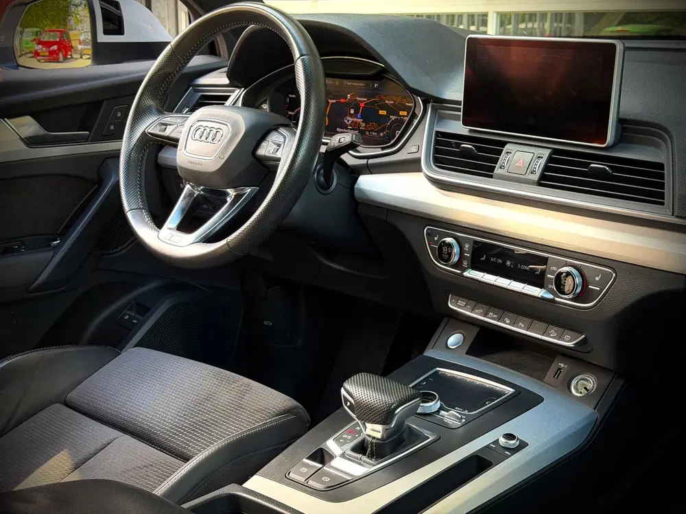 Audi Q5 55 TFSI e Quattro S-LINE uit 2020, foto 11