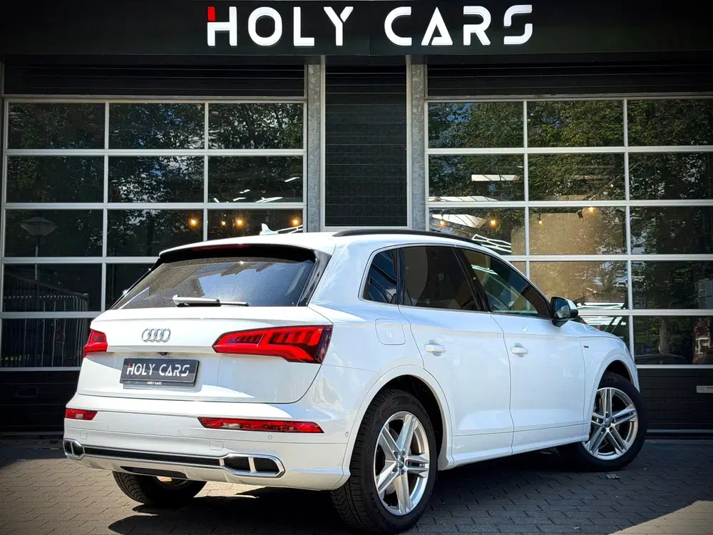 Audi Q5 55 TFSI e Quattro S-LINE uit 2020, foto 4