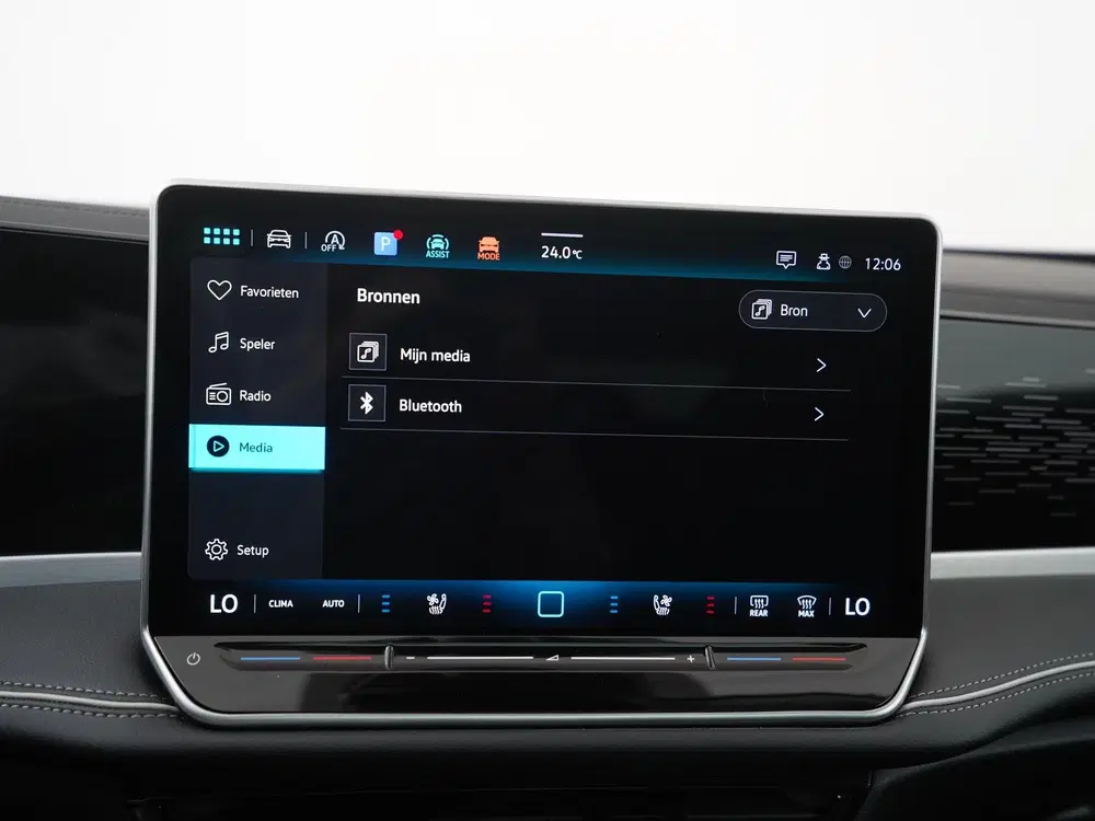 Volkswagen Passat 1.5 eTSI Business DSG uit 2024, foto 15