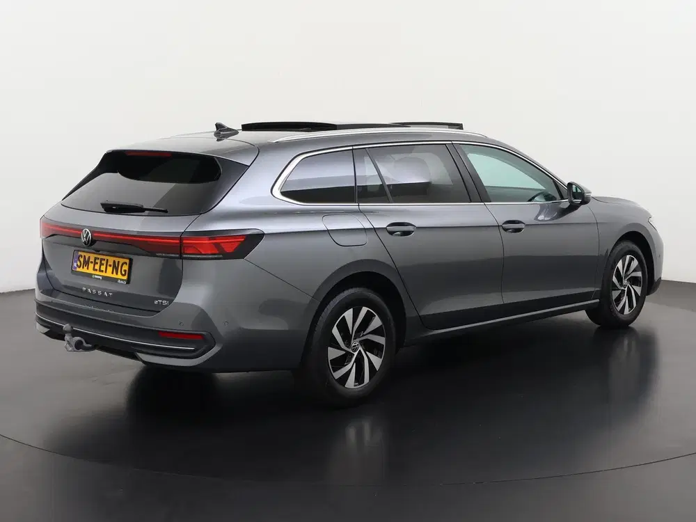 Volkswagen Passat 1.5 eTSI Business DSG uit 2024, foto 4