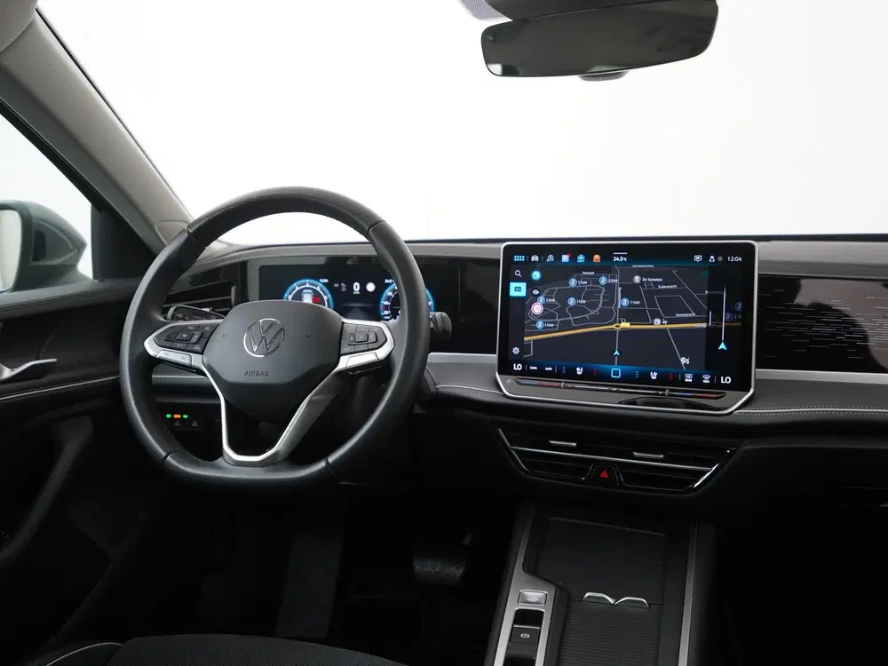 Volkswagen Passat 1.5 eTSI Business DSG uit 2024, foto 5