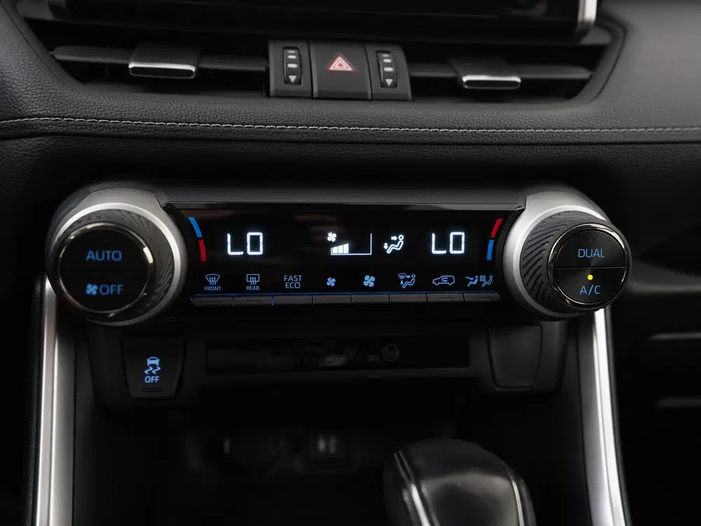 Toyota RAV 4 2.5 Hybrid AWD Dynamic uit 2019, foto 11