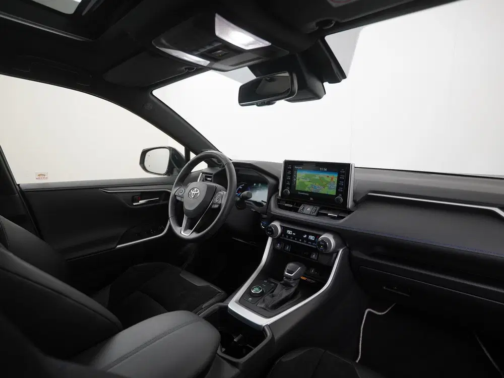 Toyota RAV 4 2.5 Hybrid AWD Bi-Tone uit 2022, foto 2