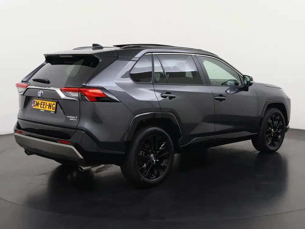 Toyota RAV 4 2.5 Hybrid AWD Bi-Tone uit 2022, foto 4