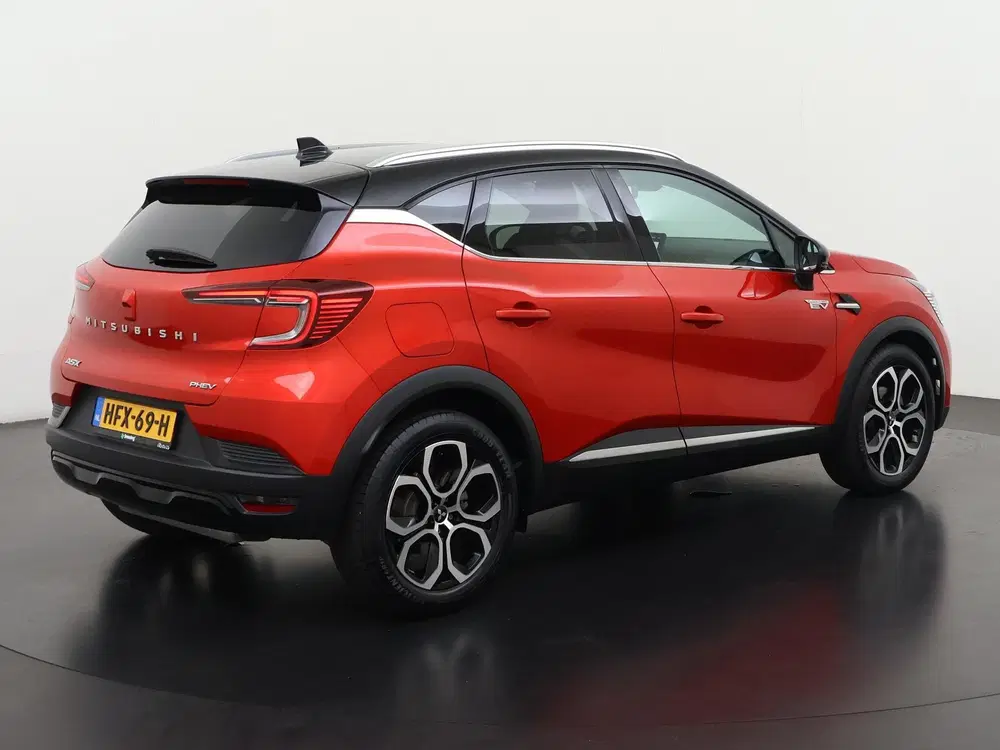 Renault Captur 1.6 PHEV Plug-in AT Intense Bi-Tone uit 2025, foto 3