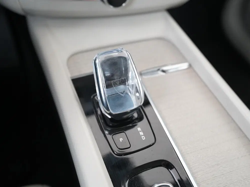 Volvo XC60 T8 Long Range AWD Plus Bright uit 2022, foto 11