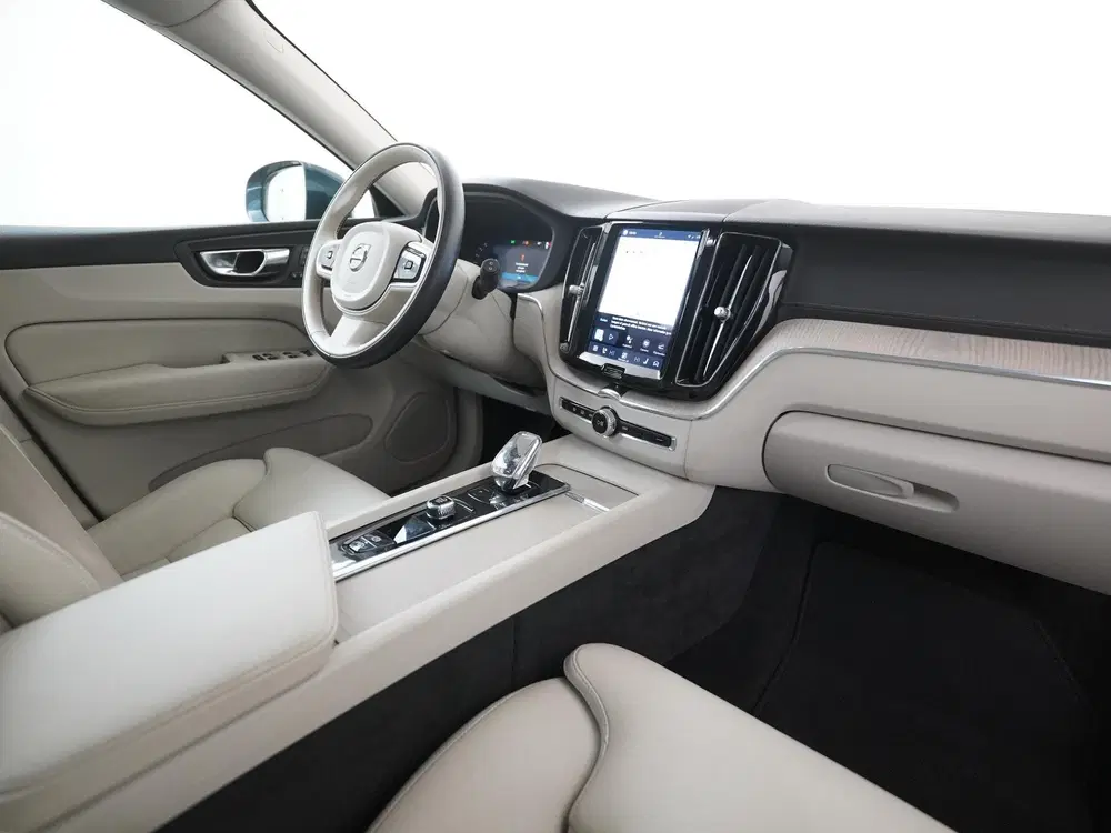 Volvo XC60 T8 Long Range AWD Plus Bright uit 2022, foto 2