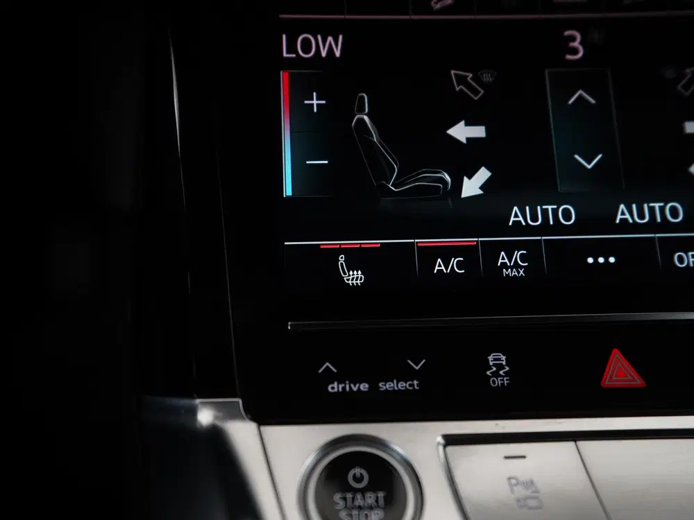 Audi e-tron 55 quattro Advanced 95 kWh uit 2023, foto 13