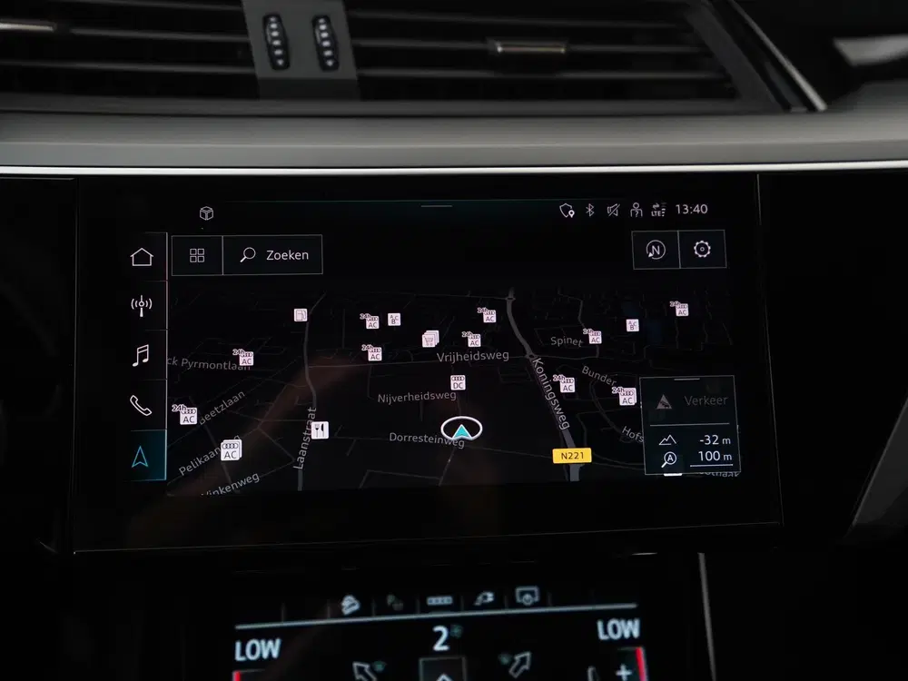 Audi e-tron 55 quattro Advanced 95 kWh uit 2023, foto 14
