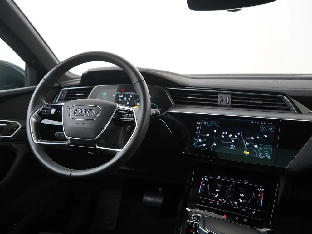 Audi e-tron 55 quattro Advanced 95 kWh uit 2023, foto 6