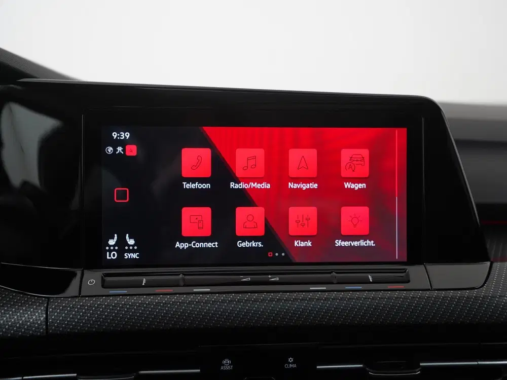 Volkswagen Golf 1.5 eTSI R-Line DSG uit 2023, foto 15