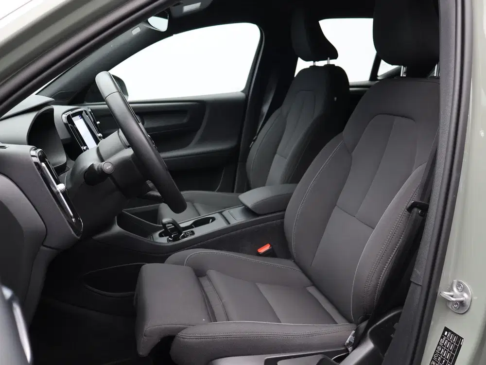 Volvo EX40 Single Motor Extended Range Plus 82 kWh Tr uit 2025, foto 2