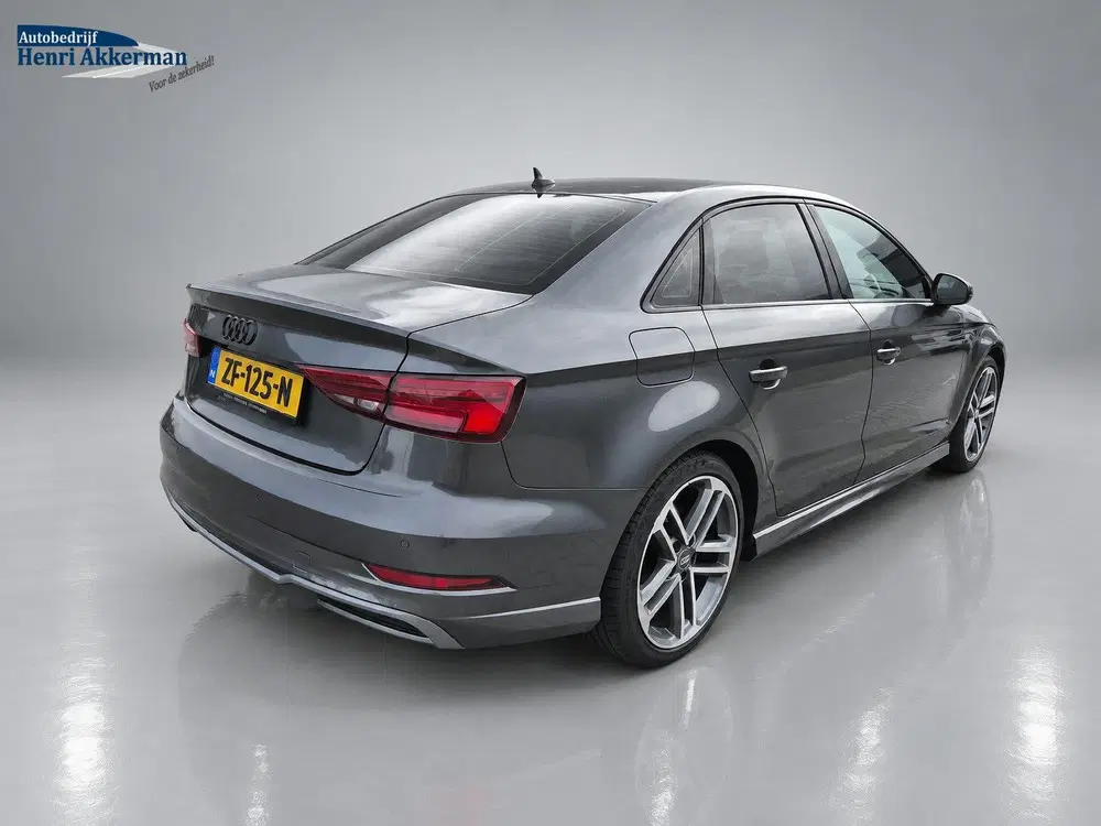 Audi A3 35 TFSI CoD Sport S Line Edition uit 2019, foto 5