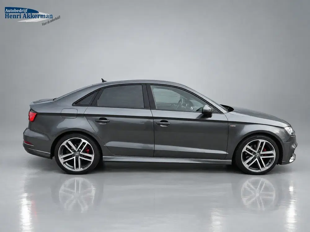 Audi A3 35 TFSI CoD Sport S Line Edition uit 2019, foto 6