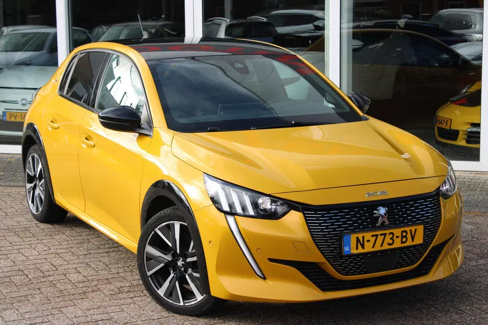 Peugeot 208 1.2 PureTech GT (bj 2021) uit 2021, foto 3