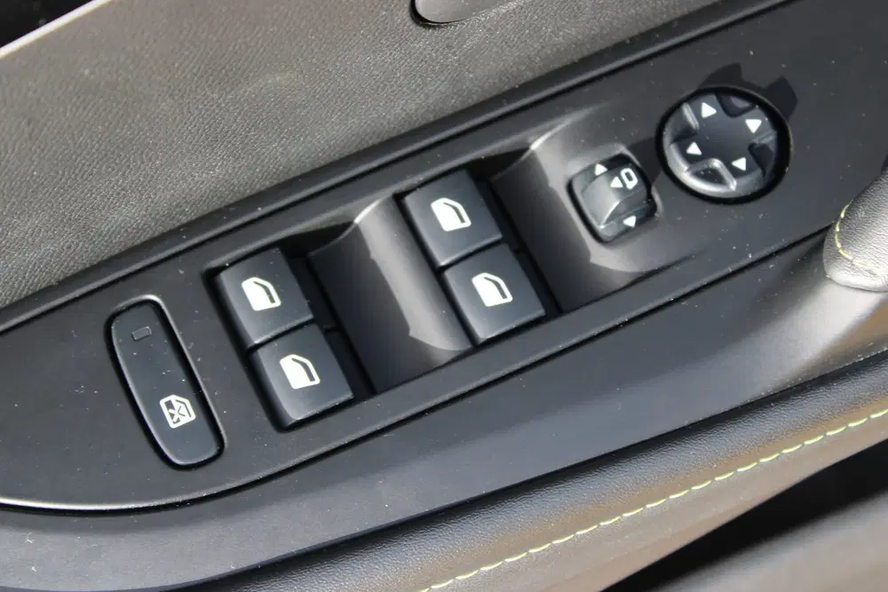 Peugeot 208 1.2 PureTech GT (bj 2021) uit 2021, foto 7