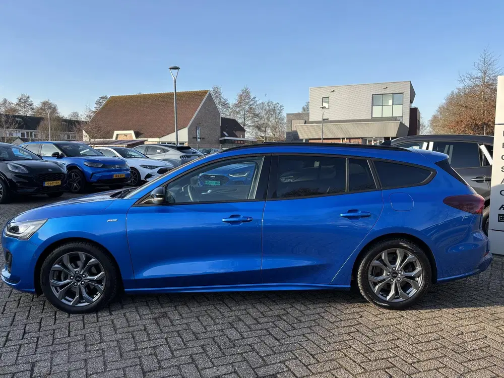 Ford Focus 1.5 EcoBlue ST Line Diesel Automaat uit 2022, foto 10