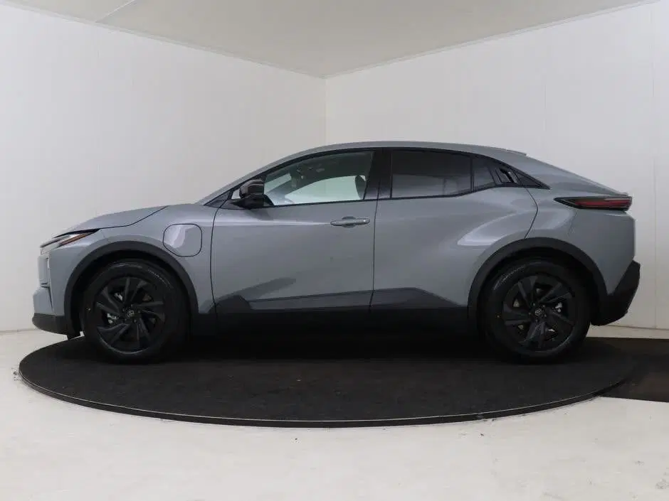 Toyota C-HR First Edition 77 kWh uit 2026, foto 3
