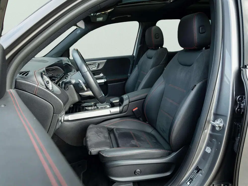 Mercedes-Benz EQB 300 4MATIC AMG Line 7p. 67 kWh uit 2023, foto 10