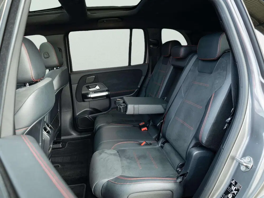 Mercedes-Benz EQB 300 4MATIC AMG Line 7p. 67 kWh uit 2023, foto 11