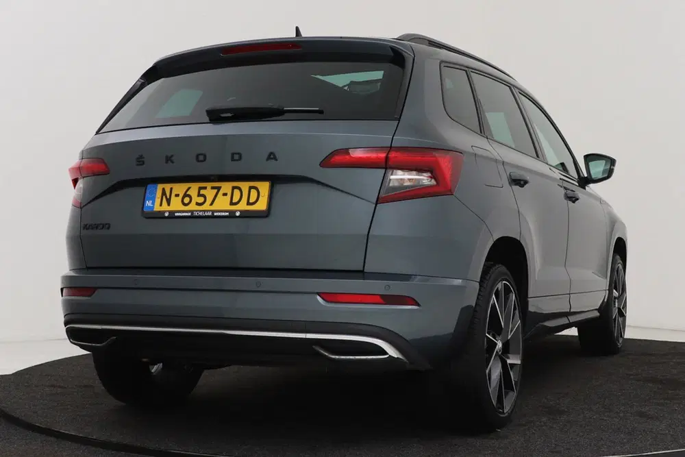 Skoda Karoq 1.5 TSI ACT Sportline Business uit 2021, foto 11