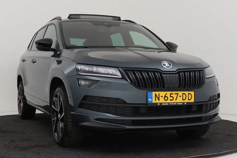 Skoda Karoq 1.5 TSI ACT Sportline Business uit 2021, foto 14