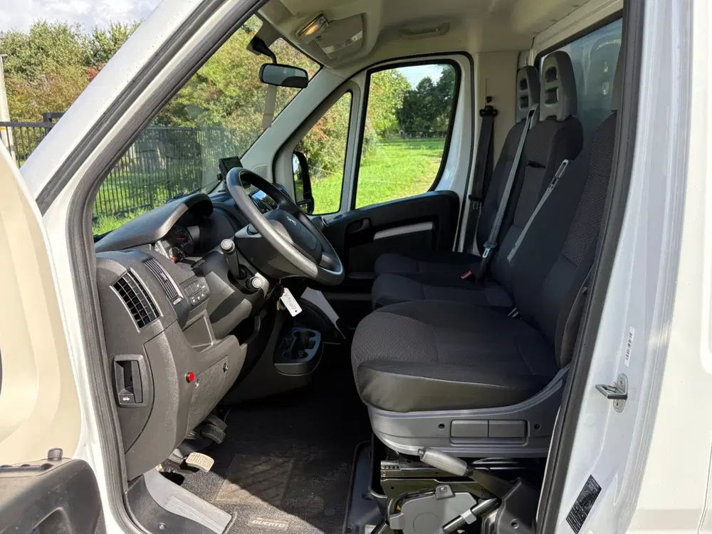 Peugeot Boxer 2.2 141pk Bakwagen Laadklep 750 KG N1 uit 2022, foto 11