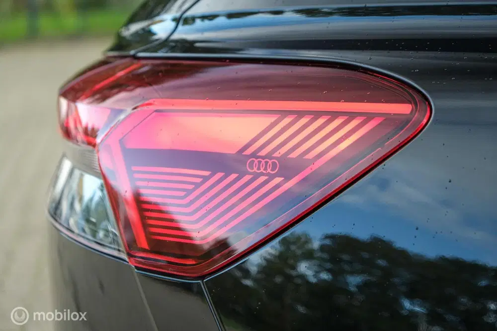 Audi Q4 e-tron 35 Advanced edition S-line 55 kWh uit 2022, foto 15