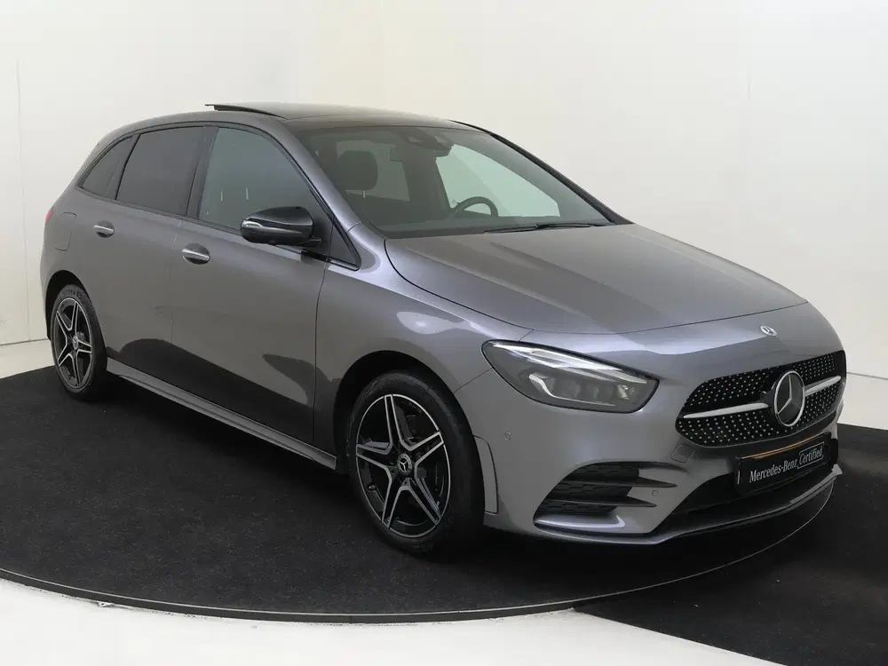 Mercedes-Benz B-Klasse 250e Business Solution AMG-Line uit 2023, foto 2