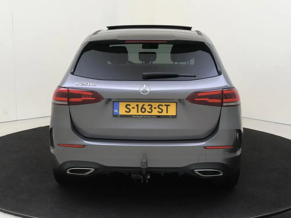 Mercedes-Benz B-Klasse 250e Business Solution AMG-Line uit 2023, foto 7