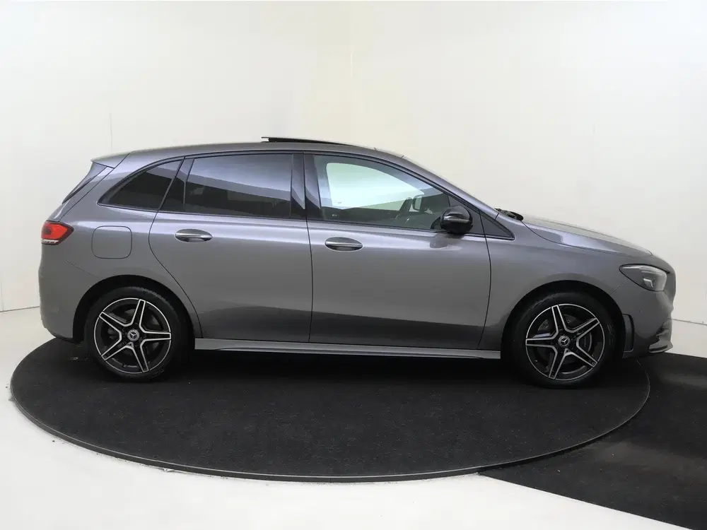Mercedes-Benz B-Klasse 250e Business Solution AMG-Line uit 2023, foto 9