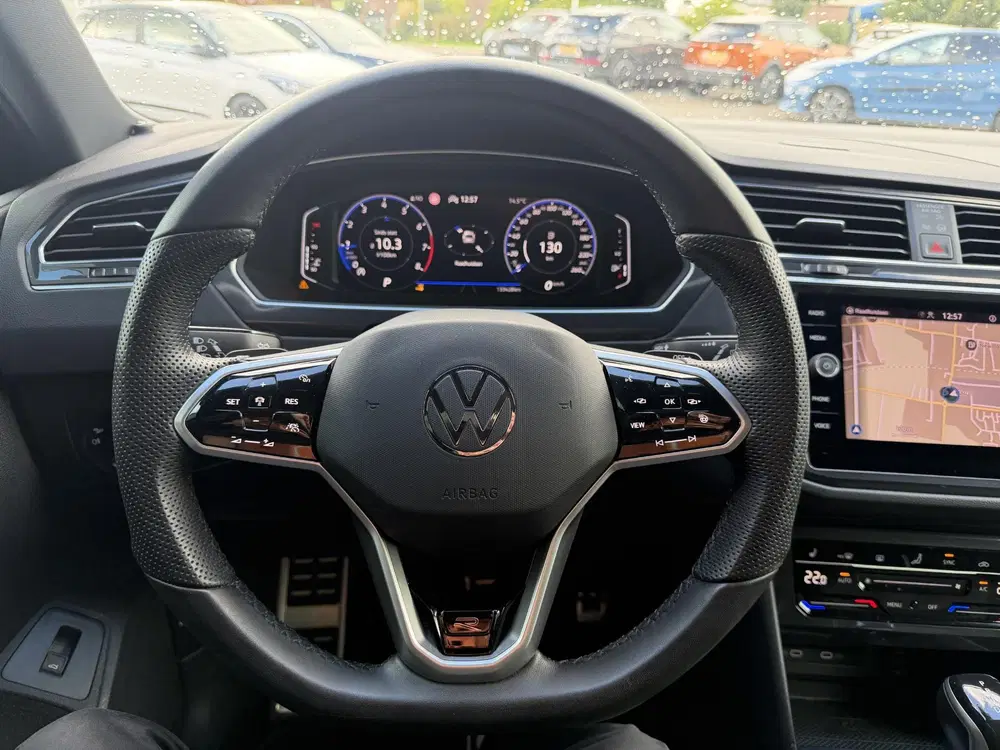 Volkswagen Tiguan 1.5 TSI Elegance 3 X R-LINE uit 2021, foto 12