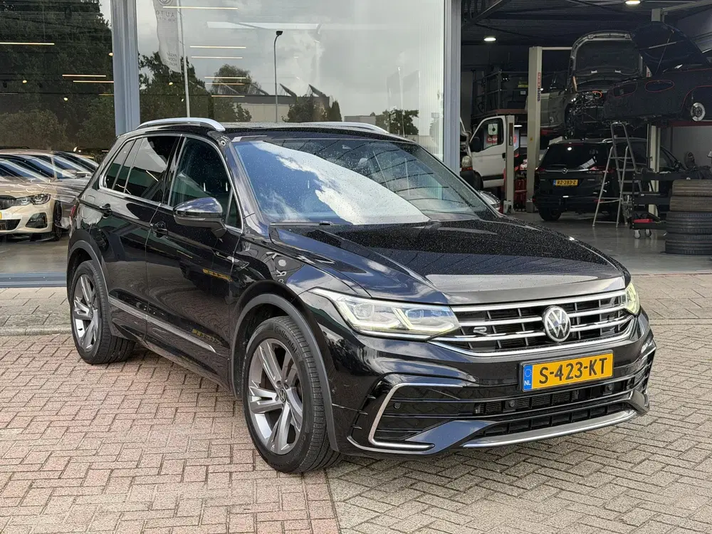 Volkswagen Tiguan 1.5 TSI Elegance 3 X R-LINE uit 2021, foto 4