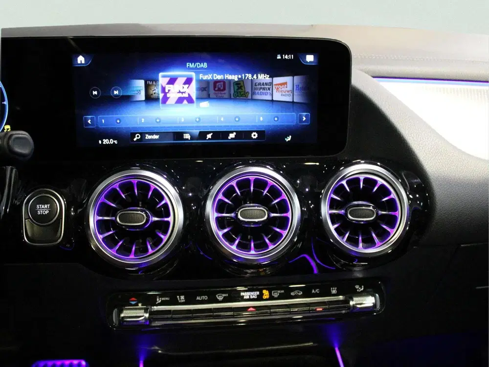 Mercedes-Benz EQA 250 67 kWh uit 2021, foto 13