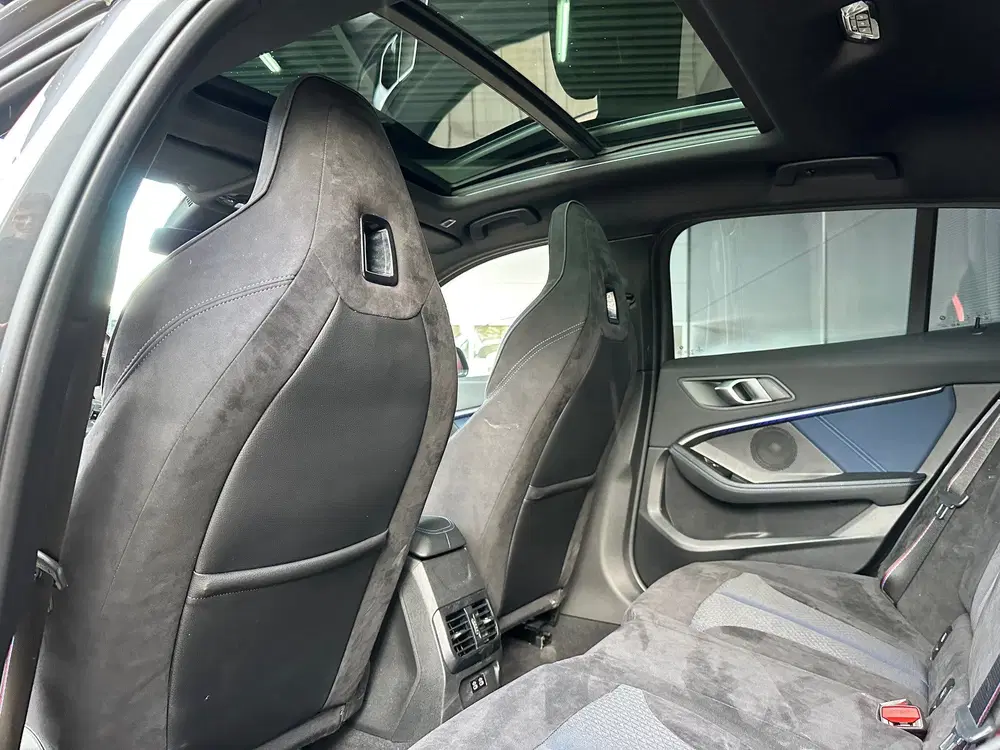 BMW 1-serie 118i AUT M-SPORT uit 2020, foto 10