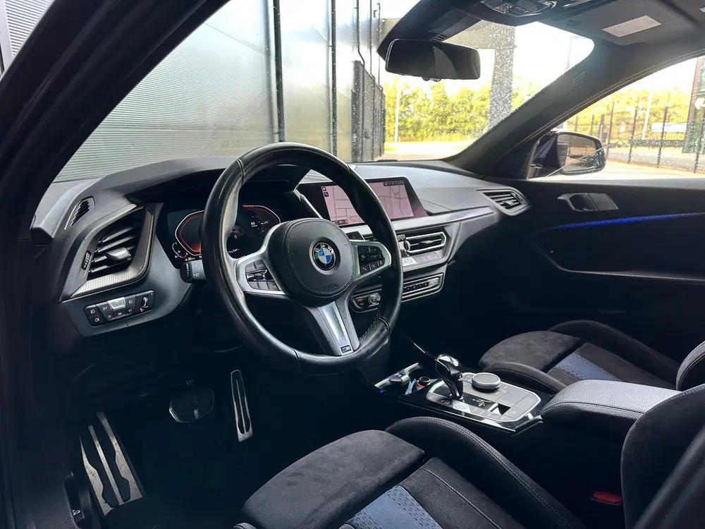 BMW 1-serie 118i AUT M-SPORT uit 2020, foto 8