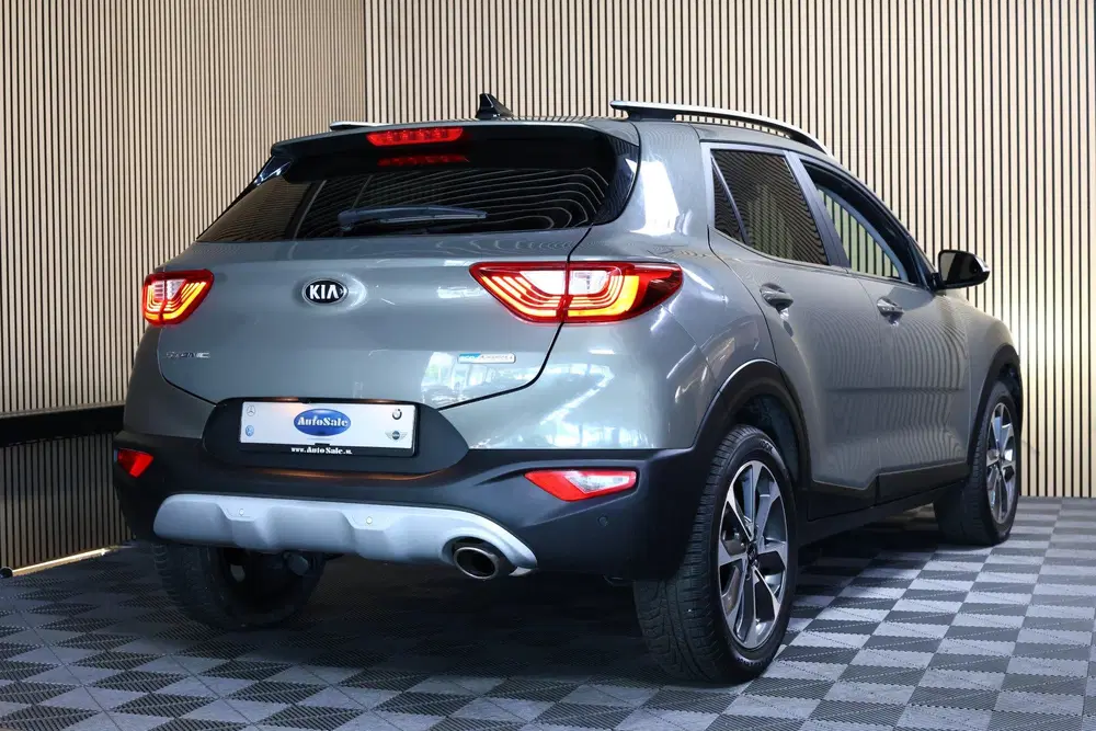 Kia Stonic 1.0 T-GDI Hybrid LEDER CARPLAY NAVI CAMERA uit 2021, foto 3