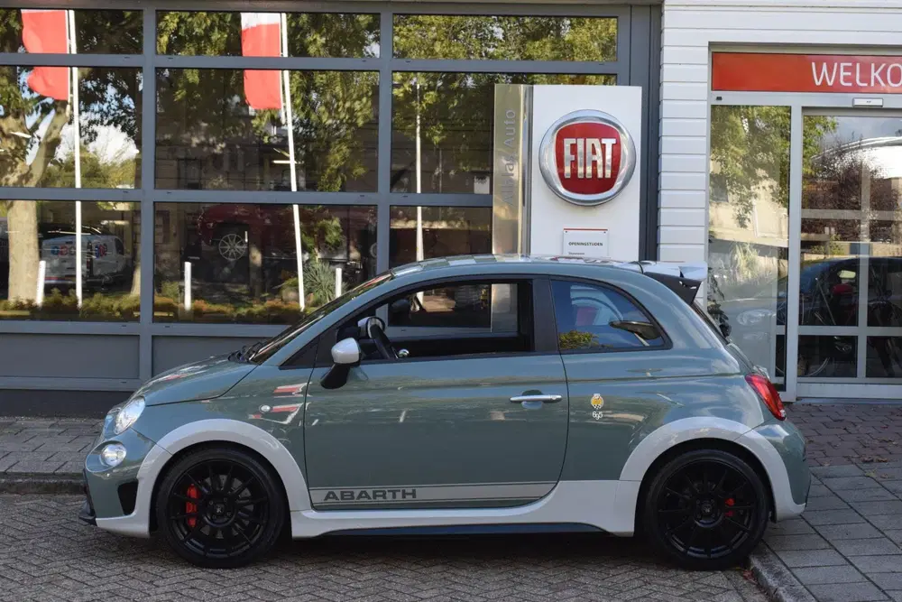 Abarth 500 1.4 T-Jet 180pk uit 2021, foto 2