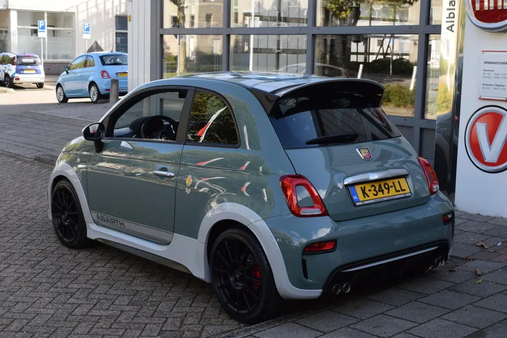 Abarth 500 1.4 T-Jet 180pk uit 2021, foto 3