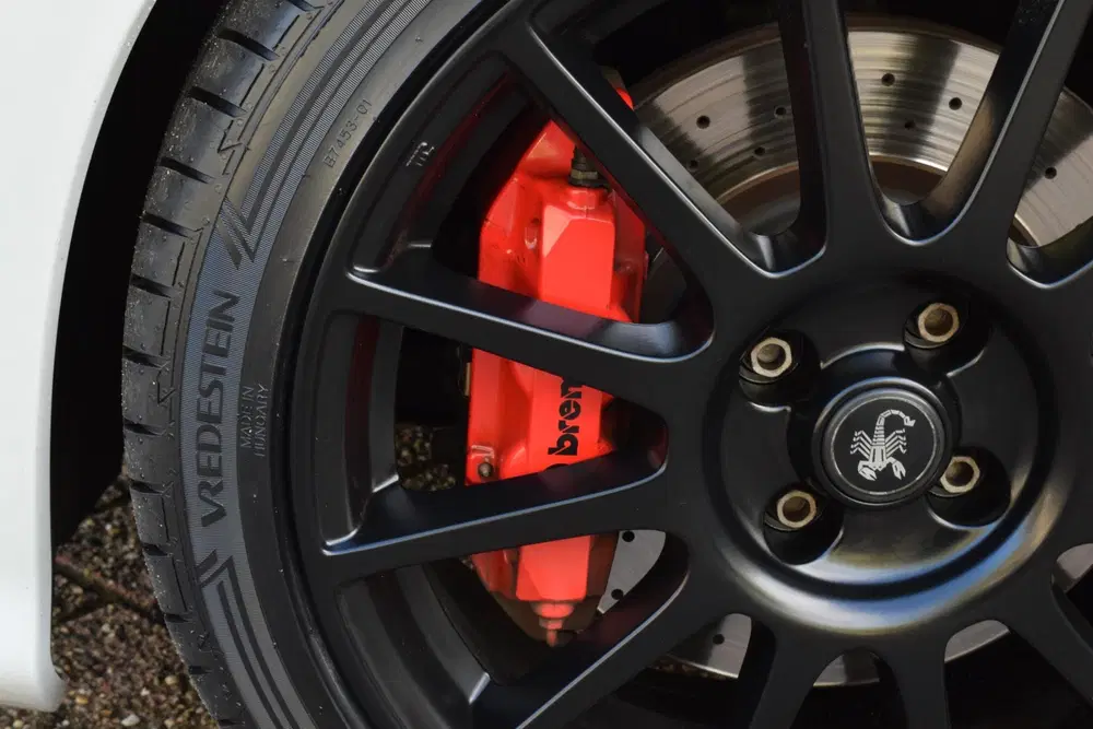 Abarth 500 1.4 T-Jet 180pk uit 2021, foto 8