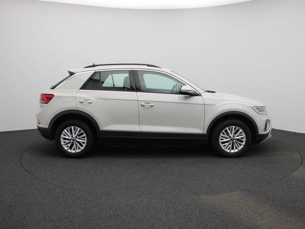 Volkswagen T-Roc 1.5 TSI Life 150 PK uit 2023, foto 6