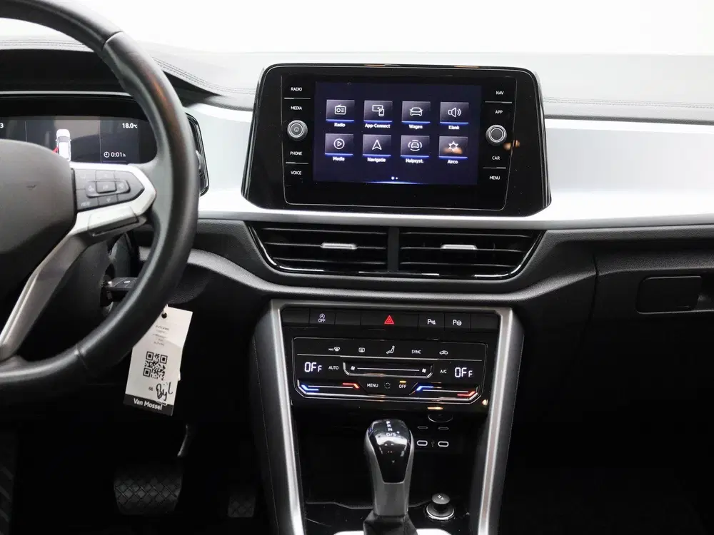 Volkswagen T-Roc 1.5 TSI Life 150 PK uit 2023, foto 8