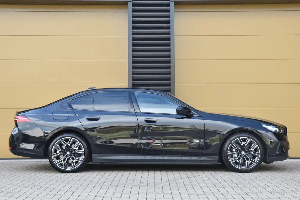 BMW 5-serie 5 Serie 550e xDrive * Harman uit 2024, foto 4