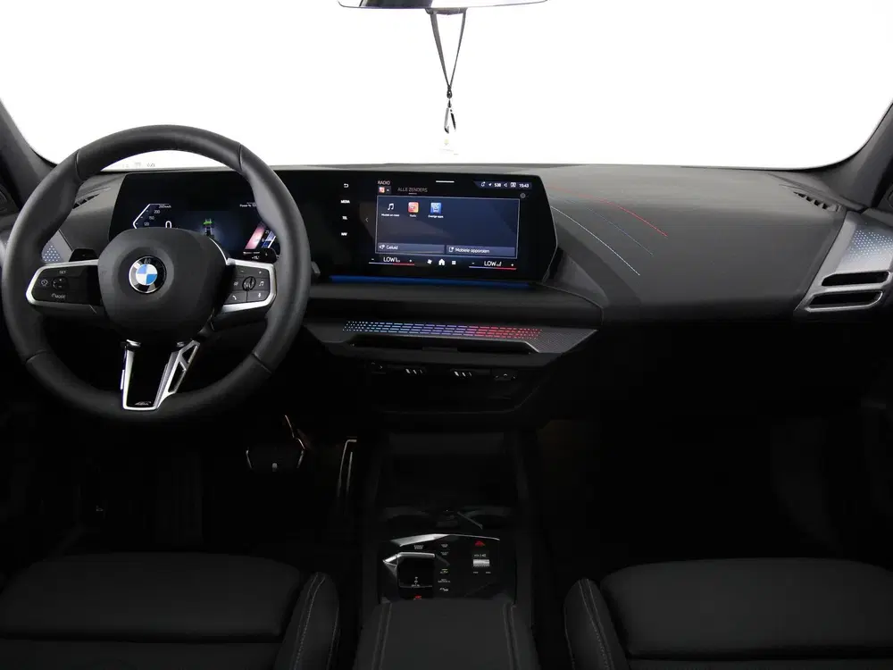 BMW 1-serie 120 M Sport Pro uit 2026, foto 13