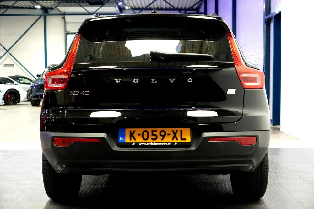 Volvo XC40 1.5 T4 155kW uit 2021, foto 7