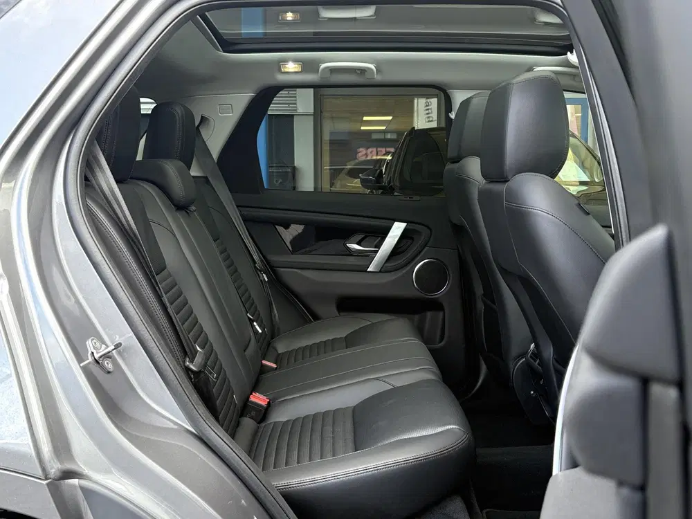 Land Rover Discovery Sport 1.5 P300e PHEV S uit 2024, foto 6