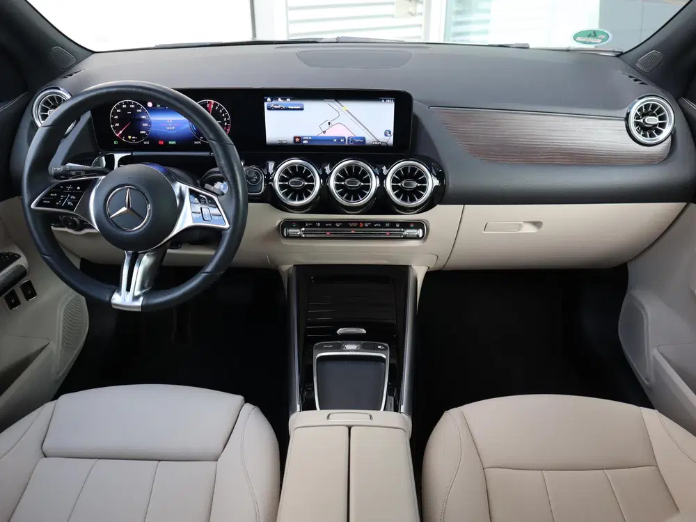 Mercedes-Benz GLA 250 e Star Edition uit 2025, foto 15