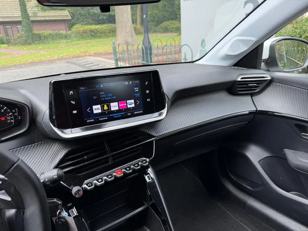 Peugeot 208 1.2 PureTech Allure (bj 2022 uit 2022, foto 15